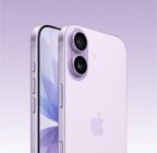 iPhone 17 u boji lavande, prikaz prednje i stražnje strane uređaja pod kutom, sustav s dvojnom kamerom Fusion u gornjem lijevom kutu, tipka kontrole kamere, prikaz prednje strane uređaja koju u cijelosti prekriva ekran, prikaz tipke postupka, tipke za glasnoću i bočne tipke