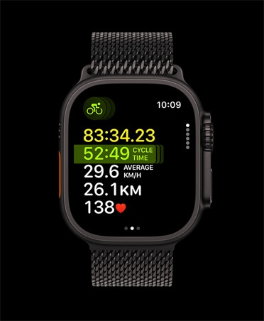 Apple Watch Ultra 3, fekete titántok, többsportos edzés, fekete milánói szíj